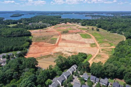 Whitaker Pointe by M/I Homes in Huntersville - photo 8 8