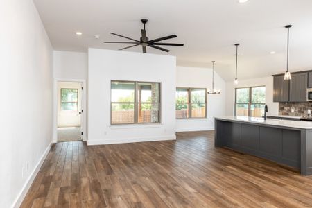 Parkers Draw by SkyTop Homes in Weatherford - photo 20 20