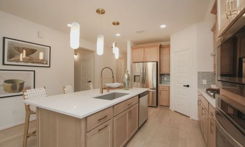 Ellis Cove by Brightland Homes in Seabrook - photo 4 4