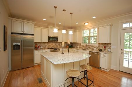 Oxford Manor by James Custom Homes in Charlotte - photo 26 26
