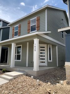 Retreat at Hero Way by Blackburn Homes in Leander - photo 18 18