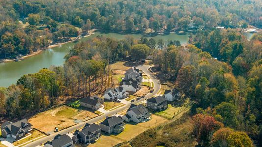 Waterfront at The Vineyards on Lake Wylie by Keystone Custom Homes in Charlotte - photo 8 8
