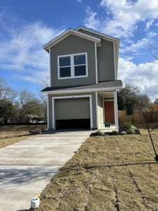 Trinity Square by Lennar in Lockhart - photo 4 4