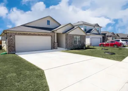 Greenspoint Heights by M/I Homes in Seguin - photo 10 10