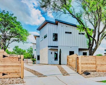 Modern Homes on Tillery Street  by Alpha Builders Group in Austin - photo 11 11
