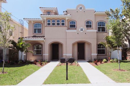 Central Living - Urban City Home by David Weekley Homes in Tampa - photo