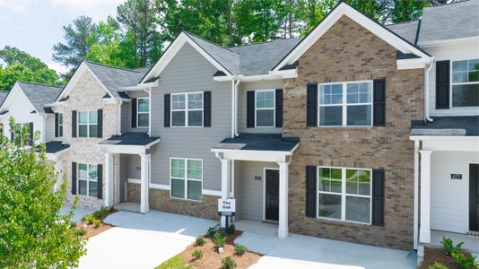 Villas at Pleasant Wood Townhomes by D.R. Horton in Decatur - photo 2
