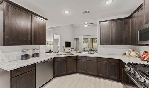 The Landing by K. Hovnanian® Homes in New Caney - photo 37 37