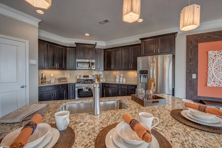 The Enclave at Davis Lake Townhomes by Eastwood Homes in Charlotte - photo 25 25