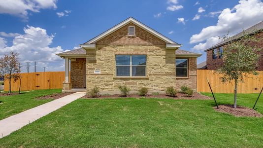 Stonewall Ranch 40s by Taylor Morrison in Liberty Hill - photo