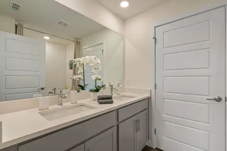 Monterey Modern Townhomes by D.R. Horton in Longwood - photo 23 23