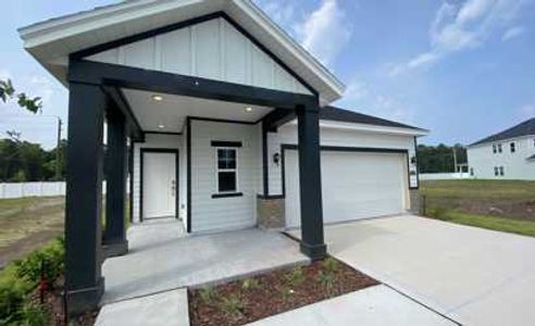 Single-Family Homes at Concourse Crossing by Century Communities in Fernandina Beach - photo 4 4