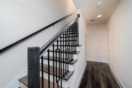 Parkview at Oak Forest by Luminous Homes in Houston - photo 10 10