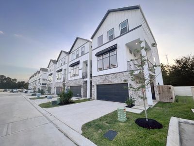 Donovan Heights by Oracle City Homes in Houston - photo 32 32