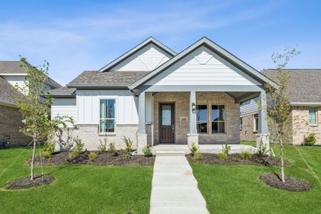 Dove Hollow by Centre Living Homes in Waxahachie - photo