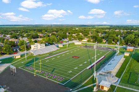 Minutes to James Ray Henry Football Stadium