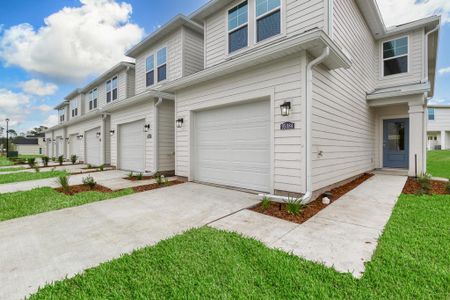The Townes at Concourse Crossing by Century Communities in Fernandina Beach - photo 2 2