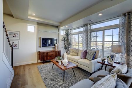 Reunion by Oakwood Homes Co in Commerce City - photo 33