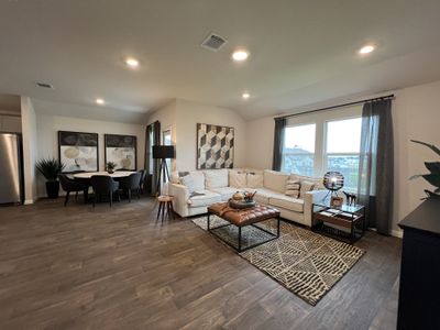 Seasons at Carillon by Richmond American Homes in Manor - photo 28 28