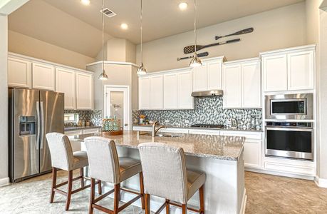 Creekside at Highland Glen by Beazer Homes in Pearland - photo 3 3