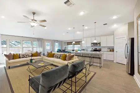 Greenspoint Heights by M/I Homes in Seguin - photo 20 20