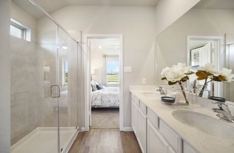 Laurel Landing: Founders Collection by Beazer Homes in Alvin - photo 11