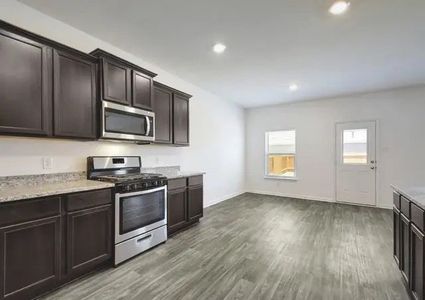 Logan Square by LGI Homes in Fort Worth - photo 22 22
