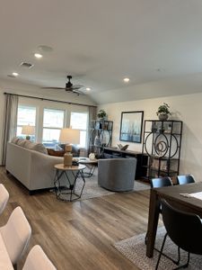 Sun Chase by Brightland Homes in Del Valle - photo 32 32