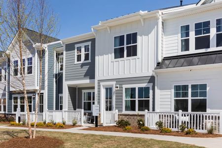 Trellis at The Commons by Tri Pointe Homes in Charlotte - photo 4 4