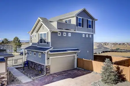Reunion by Oakwood Homes Co in Commerce City - photo 4