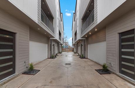 Capitol Street Terraces by Reme Homes in Houston - photo 1 1