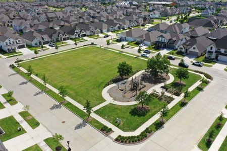Pecan Square: 40ft. lots by Highland Homes in Northlake - photo 5 5
