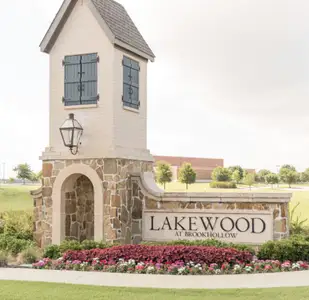 Lakewood at Brookhollow – 74′ by Tradition Homes in Prosper - photo