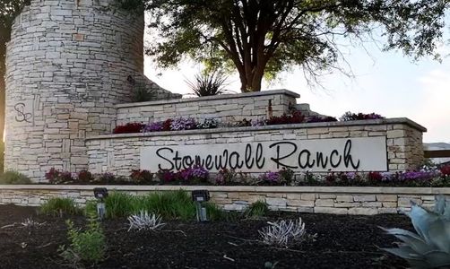 Stonewall Ranch 40s by Taylor Morrison in Liberty Hill - photo