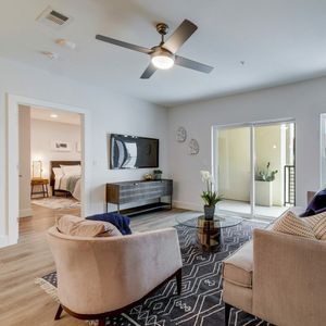 Eastgate Condos by Pearlstone Partners in Austin - photo