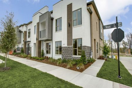 Heritage Creekside by CB JENI Homes in Plano - photo 1