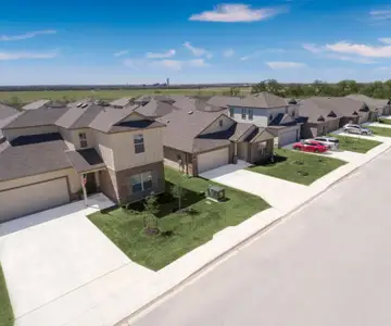 Greenspoint Heights by M/I Homes in Seguin - photo 8 8