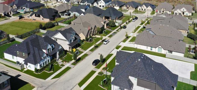 Pecan Square: 50ft. lots by Highland Homes in Northlake - photo