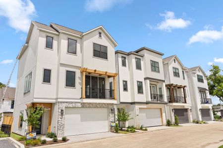 Spring Valley Point by Riverway Homes in Houston - photo