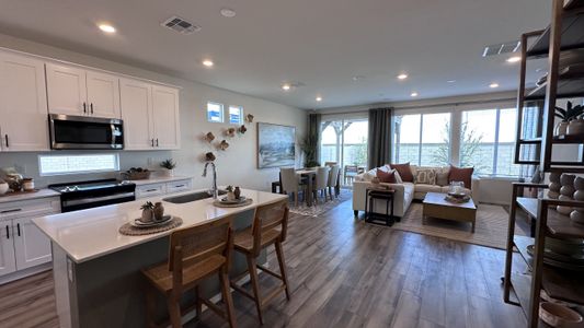 North Copper Canyon by Oakwood Homes Co in Surprise - photo 16 16
