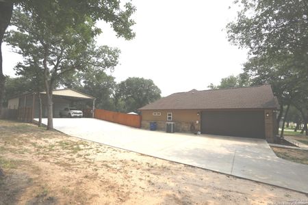 New construction Single-Family house 306 Cibolo Way, La Vernia, TX 78121 - photo 44 44