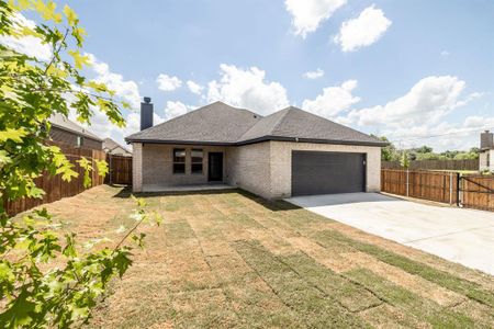 New construction Single-Family house 701 Hackamore Street, White Settlement, TX 76108 - photo 37 37