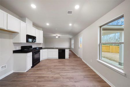 New construction Single-Family house 11736 Whirlaway Drive, Willis, TX 77318 Pueblo- photo 9 9