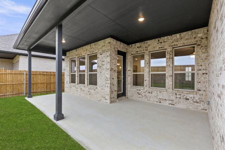 New construction Single-Family house 207 Oakcrest Drive, Justin, TX 76247 - photo 29 29
