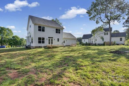 New construction Single-Family house 503 Arrow Point Lane, Davidson, NC 28036 - photo 2 2