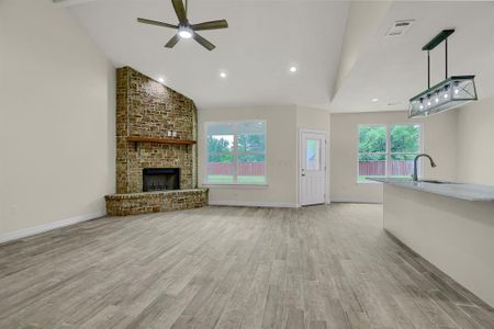 New construction Single-Family house 90 Bobby Sam Court, Collinsville, TX 76233 - photo 4 4