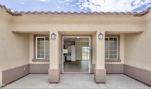 New construction Single-Family house 12926 S 218Th Avenue, Buckeye, AZ 85326 - photo 2 2