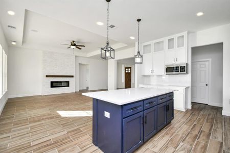 New construction Single-Family house 2138 Twin Lakes Blvd, West Columbia, TX 77486 - photo 16 16