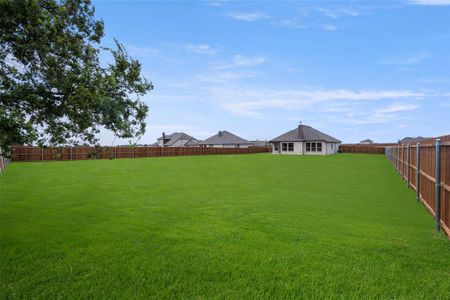 New construction Single-Family house 108 Trail Dust Drive, Godley, TX 76044 Concept 1841- photo 25 25