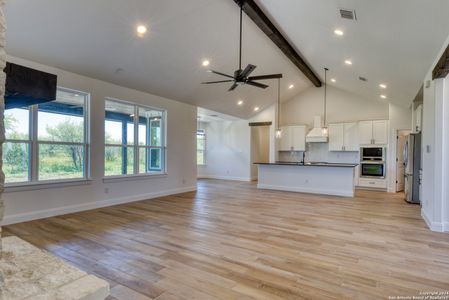 New construction Single-Family house 106 Wild Persimmon Trail, Marion, TX 78124 - photo 4 4